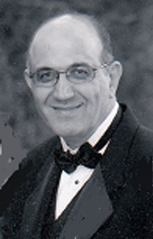 دکتر روزبه آذر برزین سردبیر پیام آزادگان