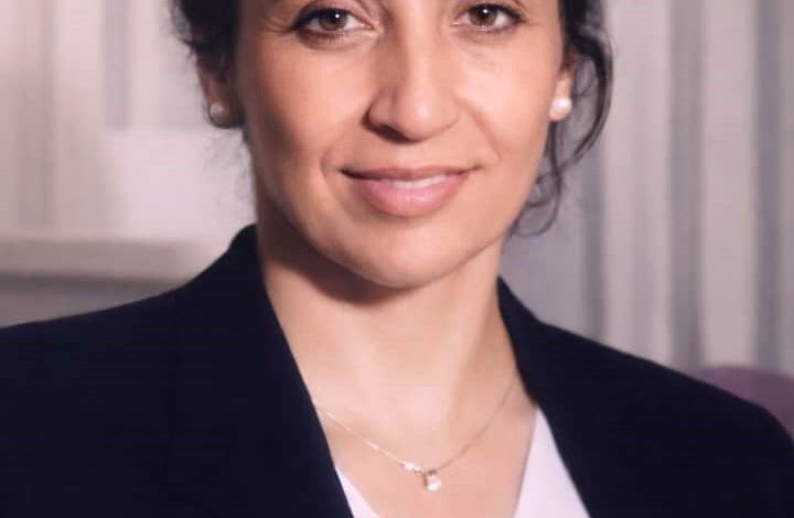 ثریا بها نویسنده و صاحبنظر